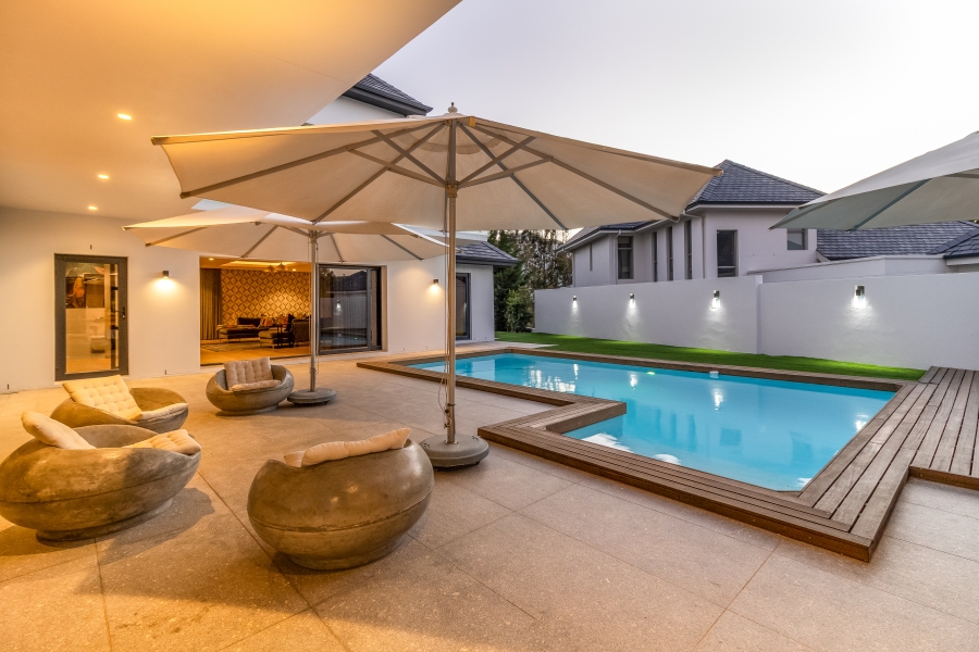 5 Bedroom Property for Sale in Pearl Valley at Val de Vie Western Cape